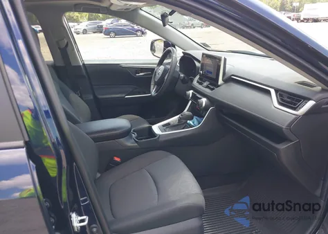 2024 Toyota Rav4 Xle z USA, uszkodzony, nr VIN 2T3P1RFV8RW475066